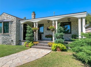 1819 Huntington Ave, Nichols Hills, OK 73116