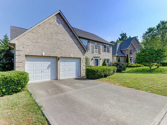 3rd image of 1122 Heatherfield Ln