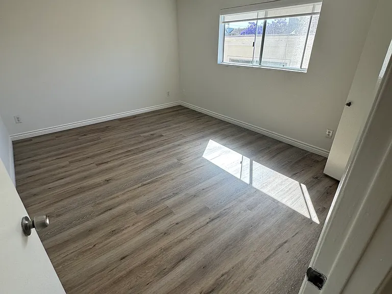 3725 Glendon Ave #207 — Photo 9