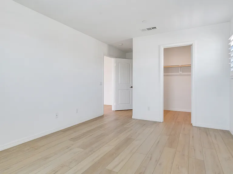 26337 Seville Ln — Photo 17