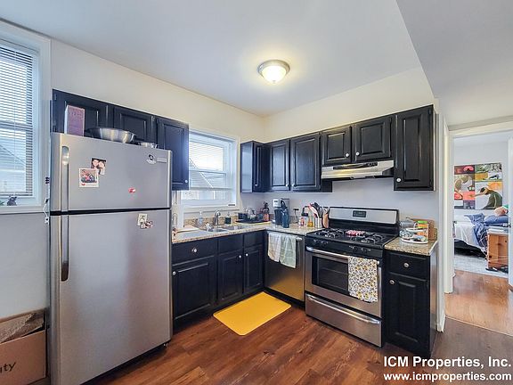 2nd image of 3716 N Sheffield Ave #304