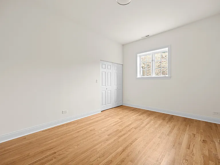 3107 N Harding Ave #1W — Photo 8