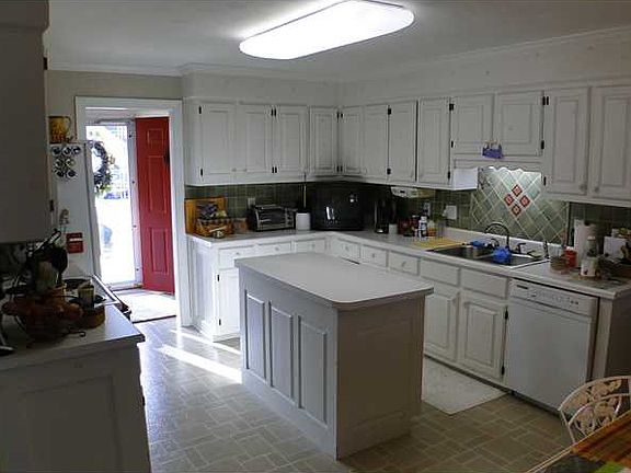 2nd image of 644 Bartell Dr