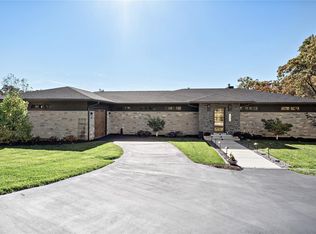 1336 Top Of The Hill Rd, Saint Albans, MO 63005