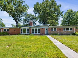742 Wenneker Dr, Saint Louis, MO 63124