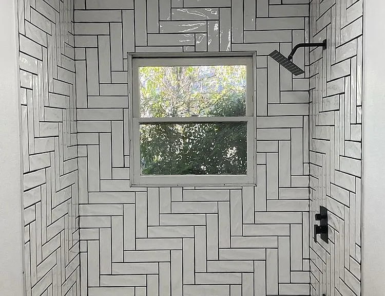 1501 N Park St — Photo 11