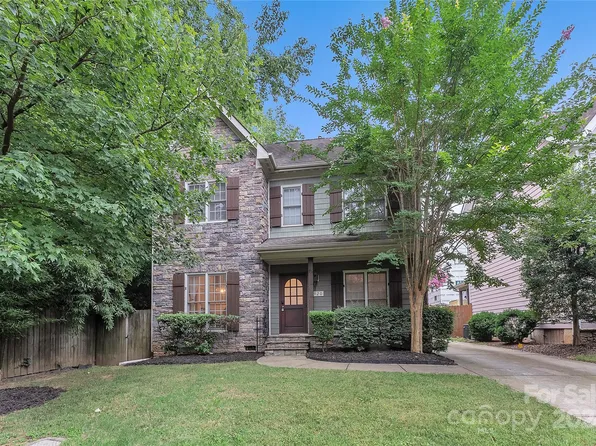 920 Millbrook Rd, Charlotte, NC 28211