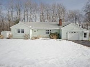 15 Hillcrest Dr, Dover, NH 03820