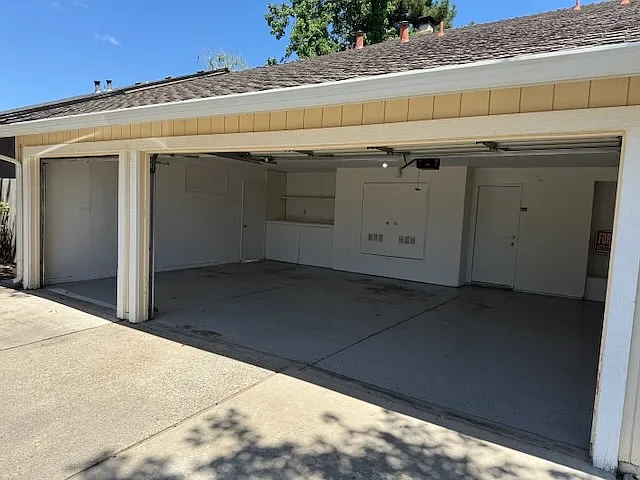 Roomy 3-car garage