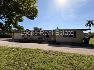 10621 McGregor Blvd, Fort Myers, FL 33919
