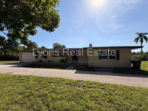 10621 McGregor Blvd, Fort Myers, FL 33919