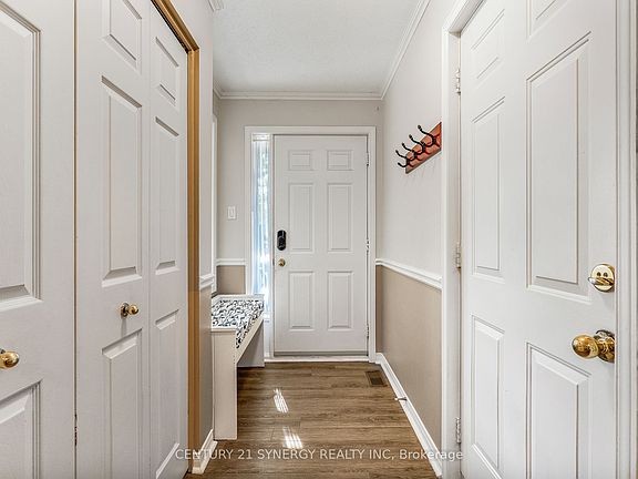 2nd image of 32 Innesbrook Ct #16