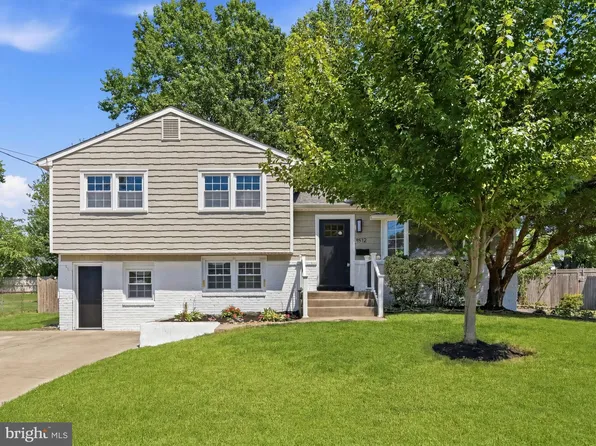 1912 Sussex Ave, Cherry Hill, NJ 08003