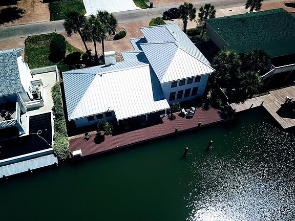 2nd image of 7 Pelican Dr