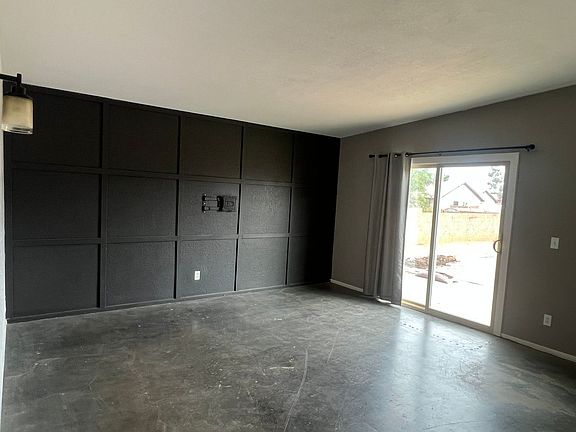 5th image of 1028 Heather Dr