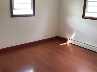 36 Golden Rd FLOOR 2, Uncasville, CT 06382