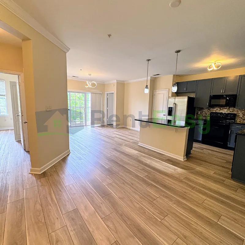 2 bed, 2.0 bath, 1084 sqft, $2,095 — Photo 3