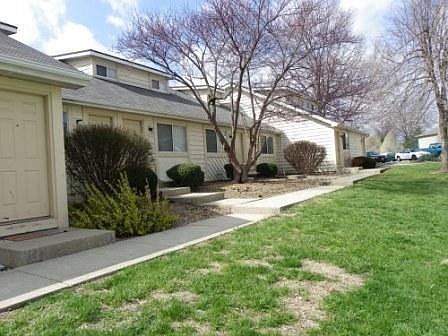 1st image of 67 Village Circle Dr