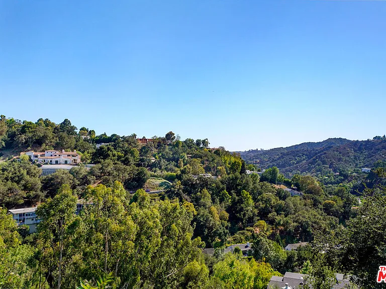 9738 Arby Dr — Photo 14