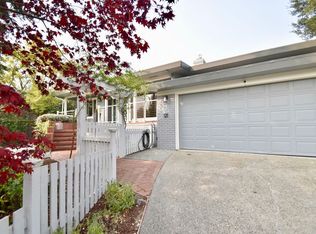 121 Oak Dr, San Rafael, CA 94901