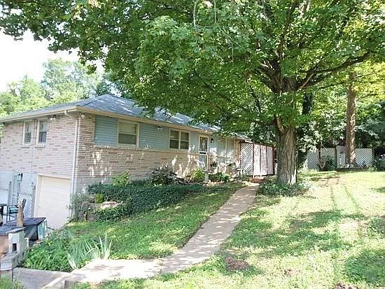 902 Patricia Dr
