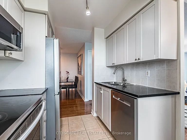 1 Elm Dr W #2111 — Photo 18