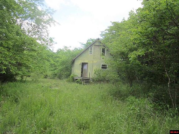 2nd image of 651 Sailor Hollow Ln