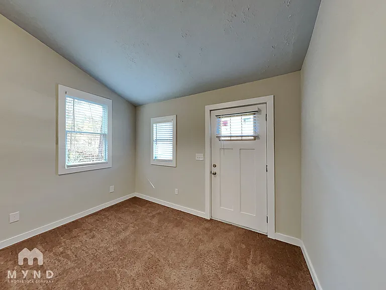 325 Morris Dr SE — Photo 10