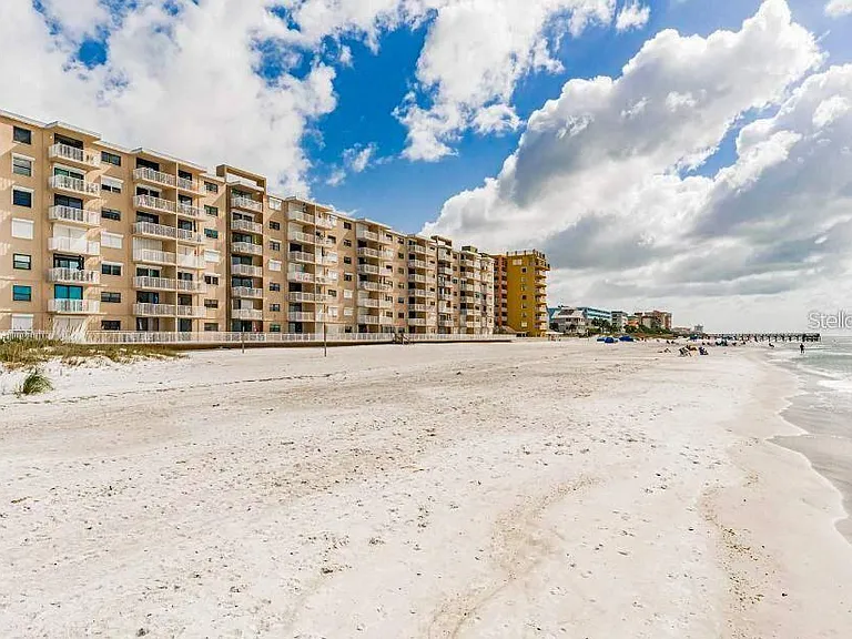 18650 Gulf Blvd #305 — Photo 68