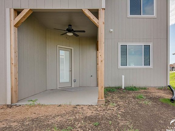4th image of 2513 Chasehire Dr