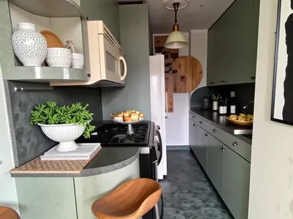 2650 Ocean Parkway image 2 of 22