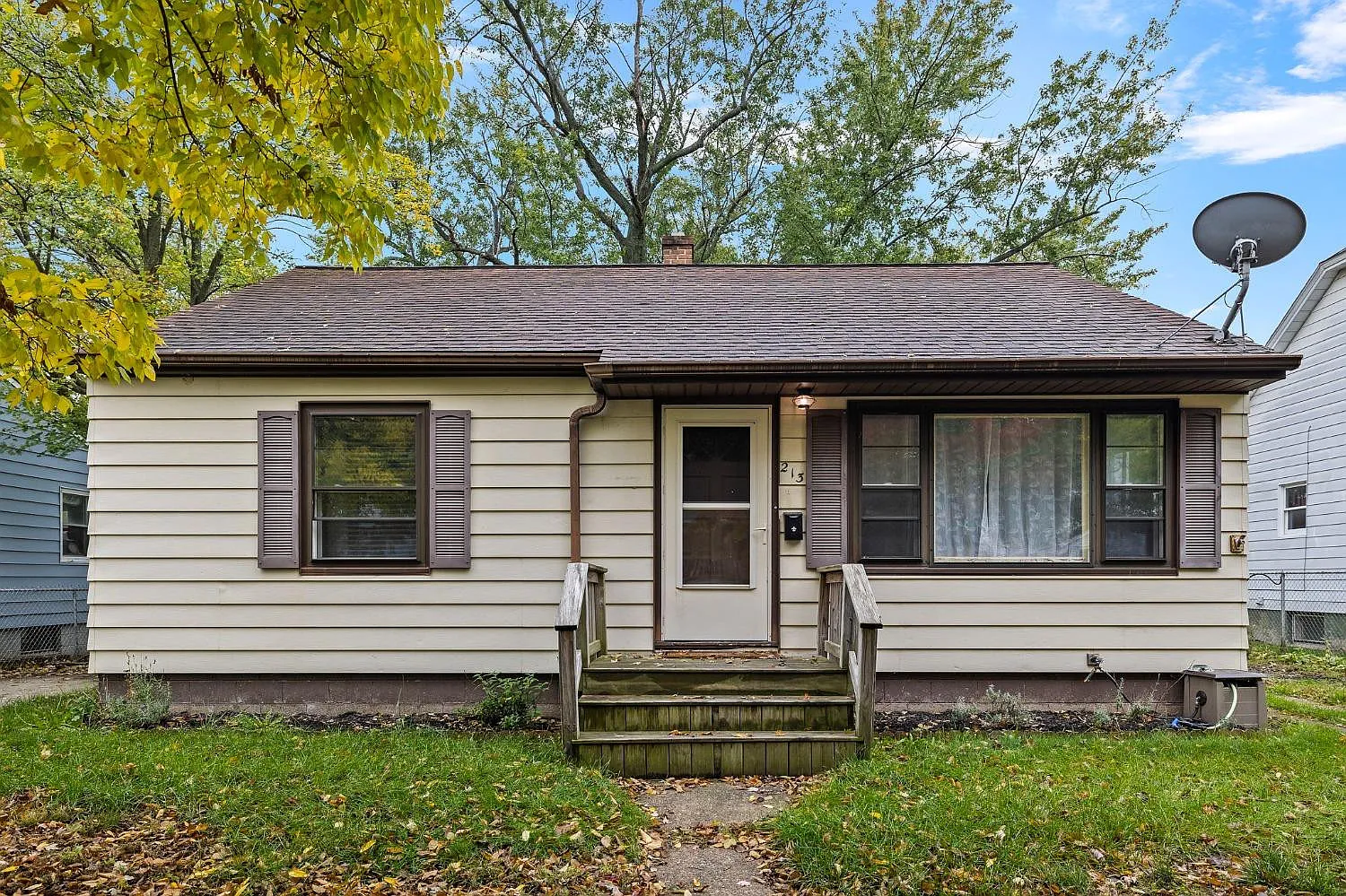 213 Greenwood Ave photo 1