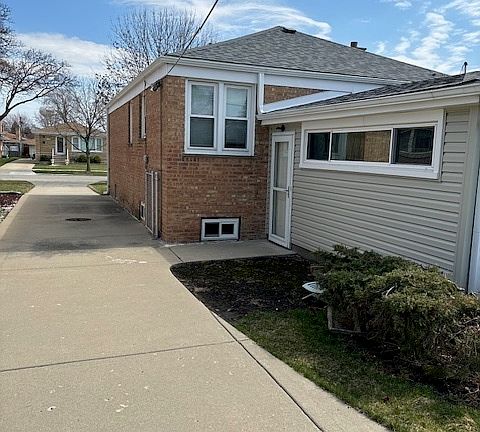 2nd image of 4348 N Olcott Ave
