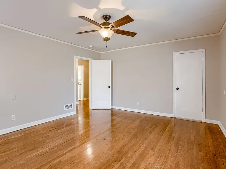 2509 N 52nd St — Photo 14