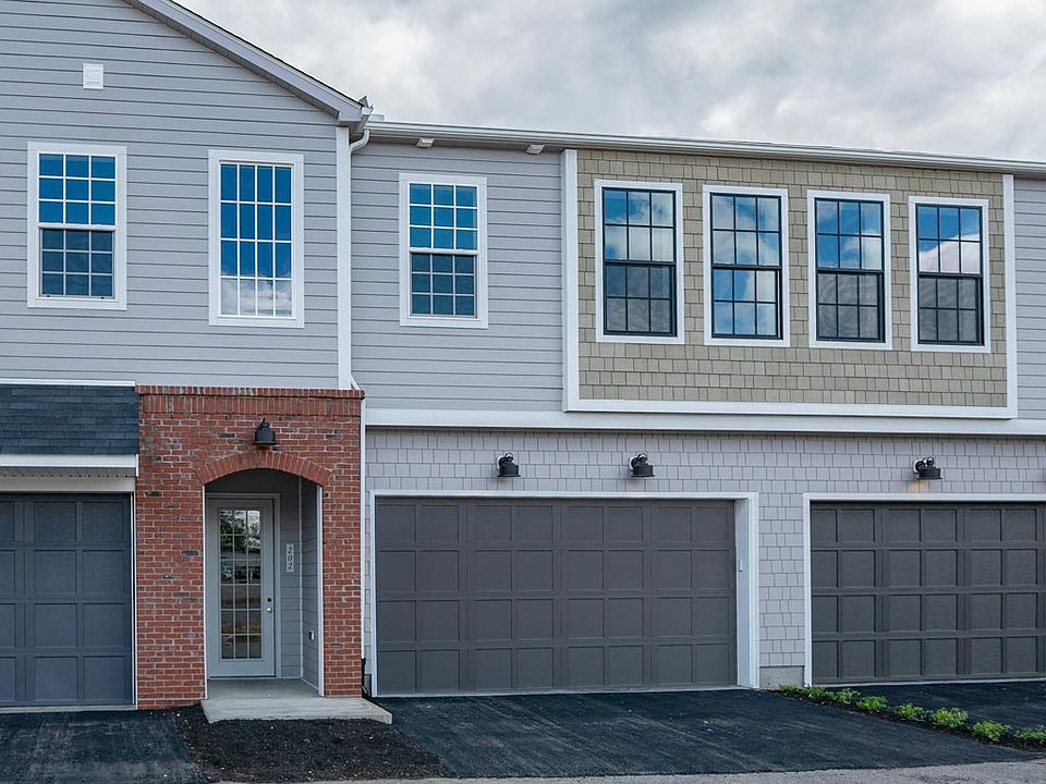 1st image of 301 Tillary Ln #203