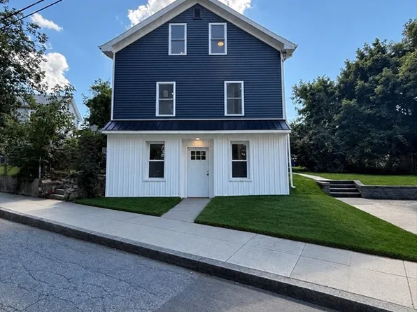 145 Chace St, Fall River, MA 02724