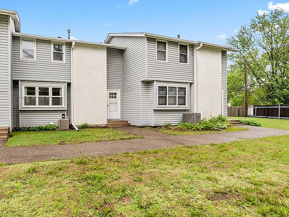 3rd image of 7986 Lad Pkwy