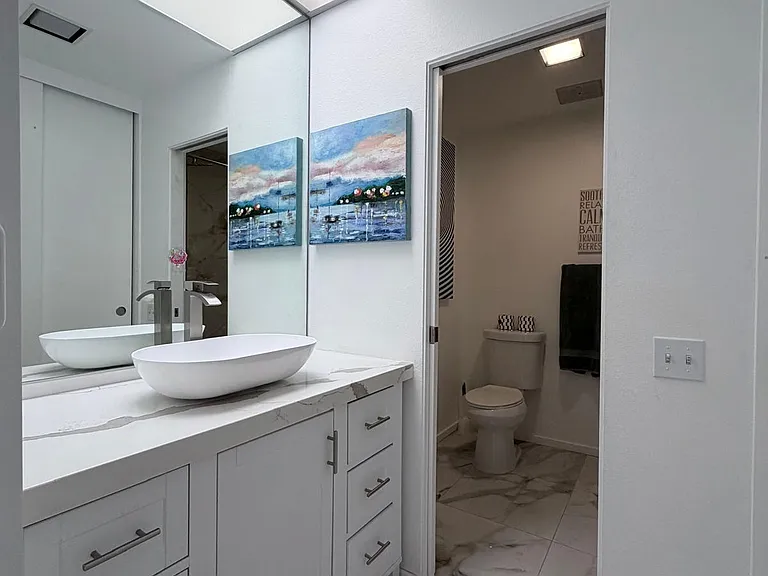 135 Desert West Dr — Photo 20
