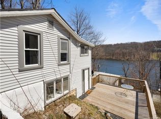 24 Sparrow St, Monroe, NY 10950