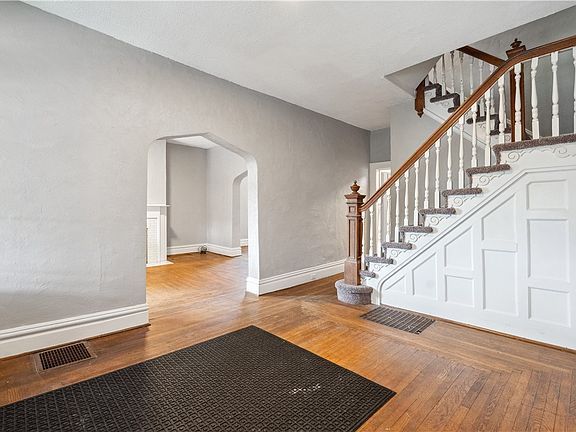 3rd image of 109 Wynoka St