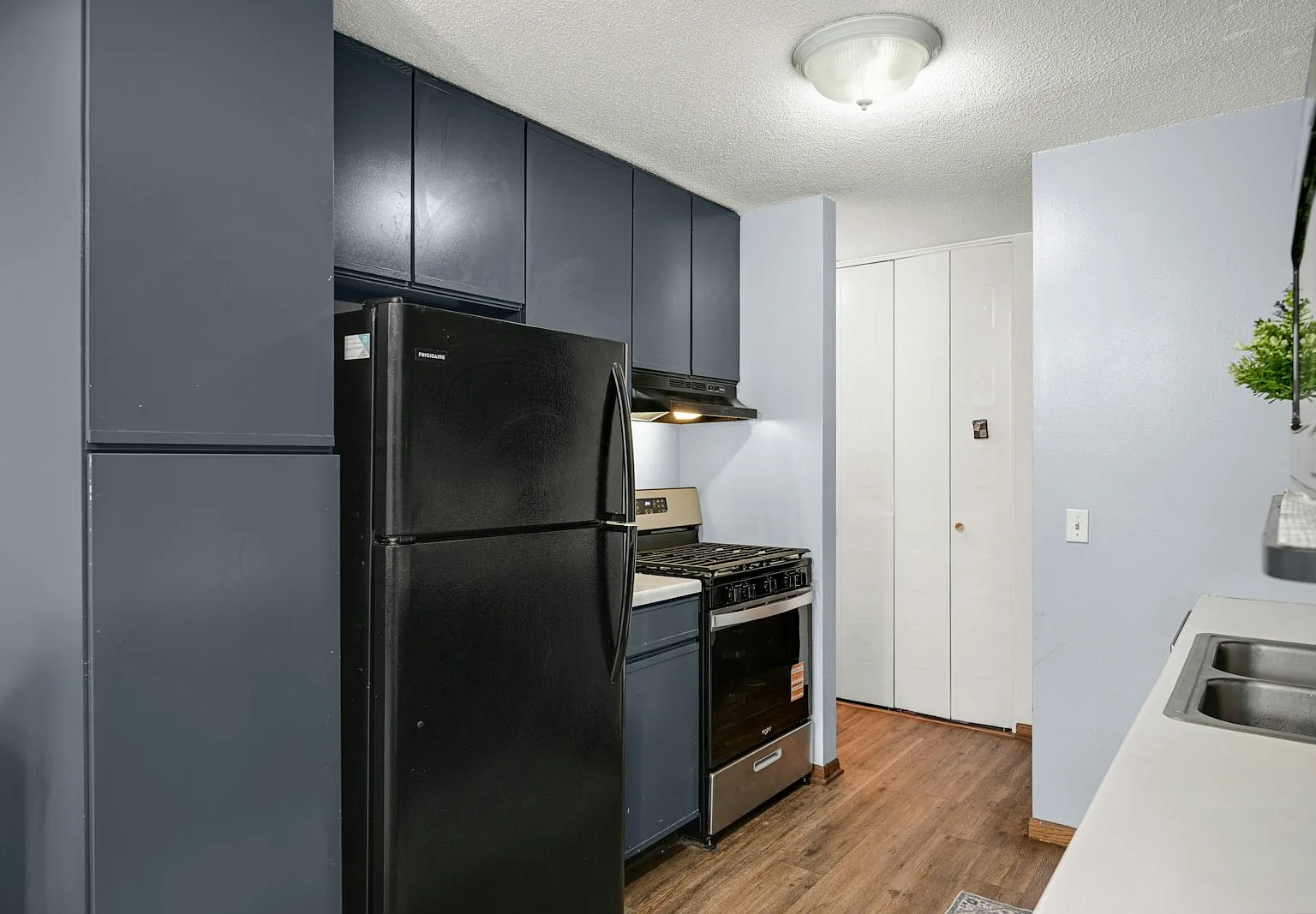 4101 Parklawn Avenue #316, Edina, MN 55435 — Photo 2