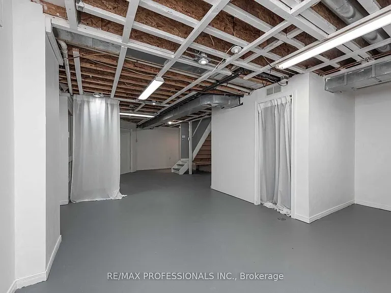 1362 Brookstar Dr — Photo 31