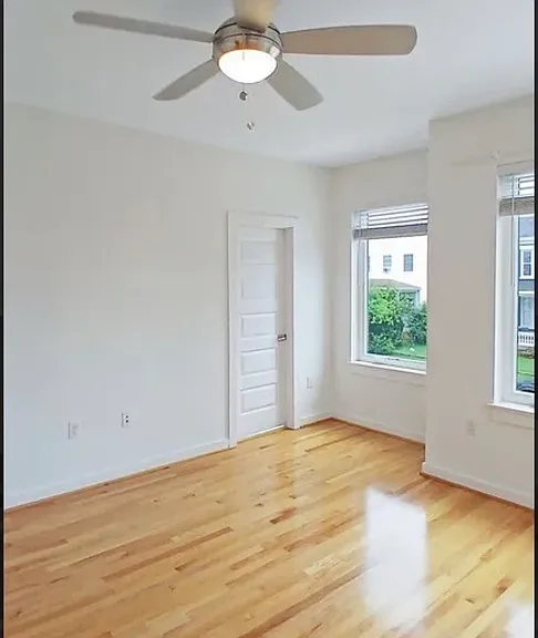 1219 Bainbridge St #B — Photo 6