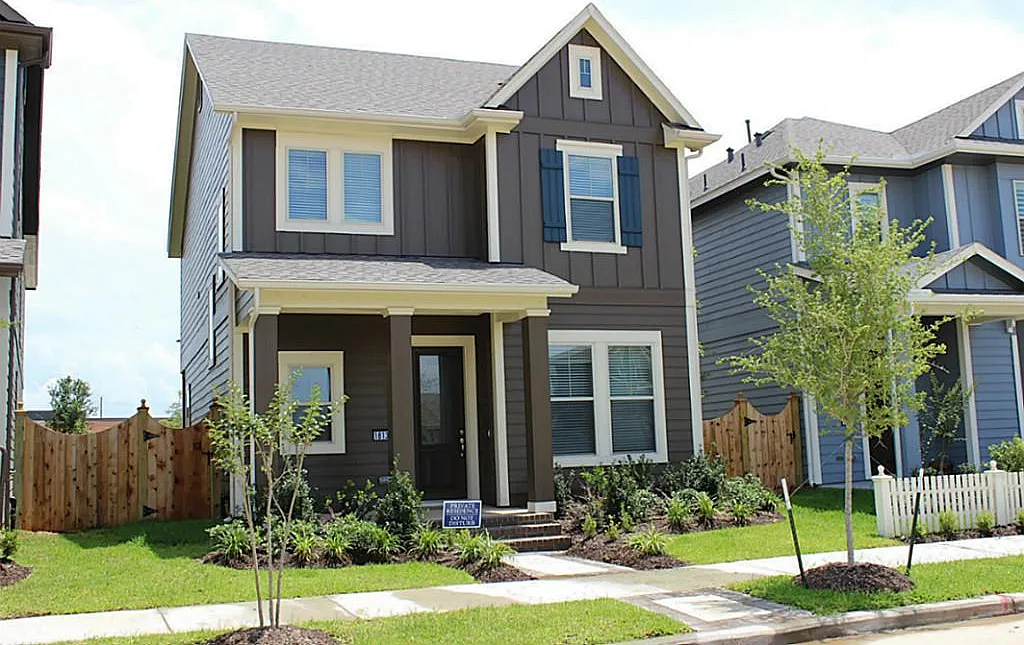 3 bed, 2.5 bath, 1868 sqft, $2,700 — Photo 1