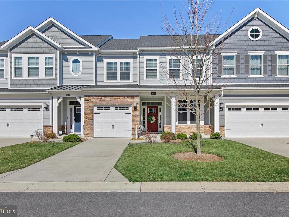 1st image of 24223 Canoe Dr