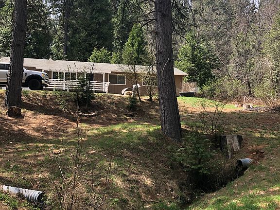 4th image of 2218 Fairway Dr