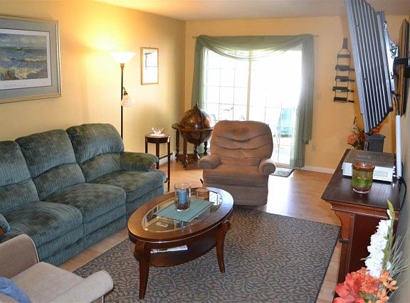 5th image of 165 Tallow Wood Dr
