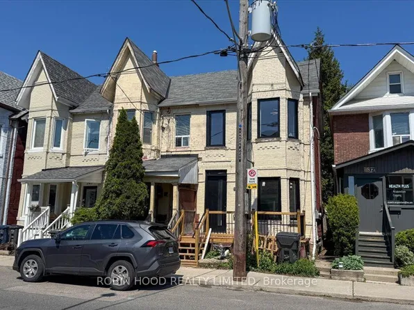 239 Christie St Unit 2, Toronto, ON M6G 3B5