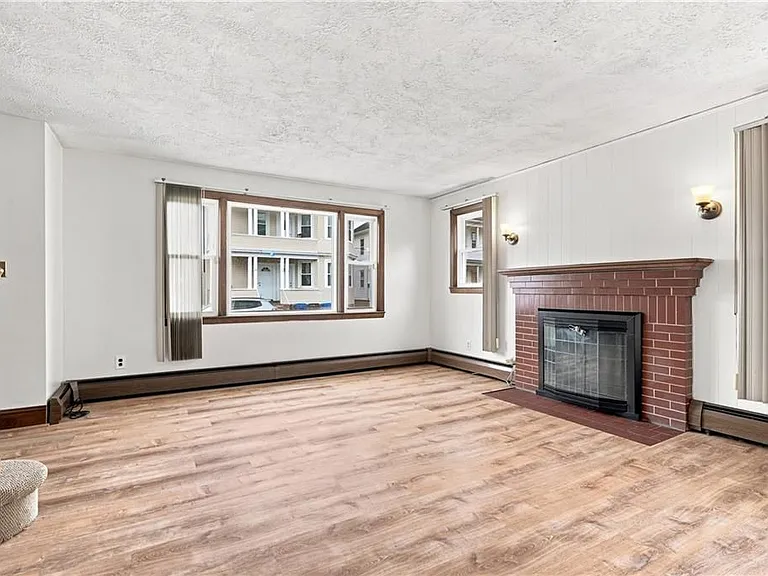 23 Amory St — Photo 9