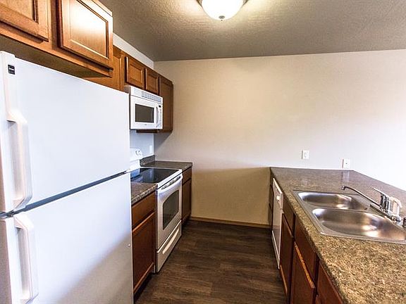 4th image of 909 Byron St Unit 106